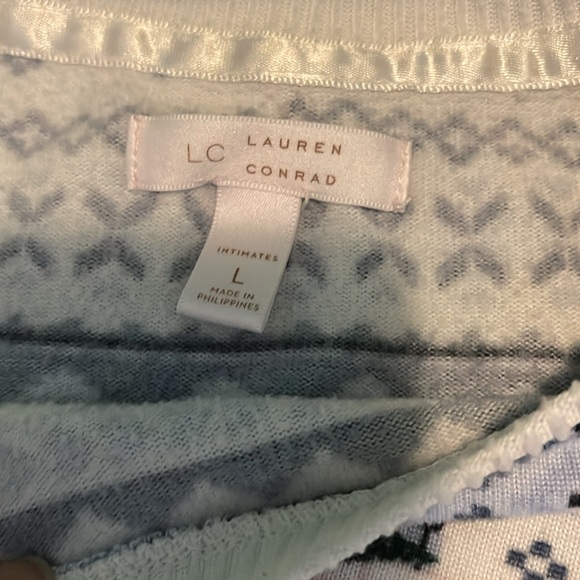 Used top size L by Lauren Conrad - Picture 3 of 8